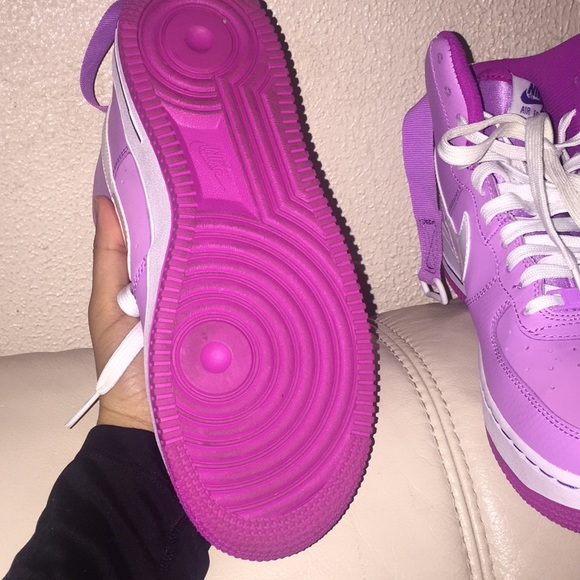 Nike high tops 😍 - Picture 2 of 3